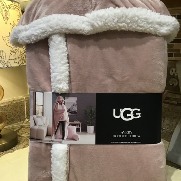 UGG Bedding New Ugg Avery Hooded Throw Rose Waterblush Poshmark